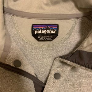 Patagonia pullover sweater